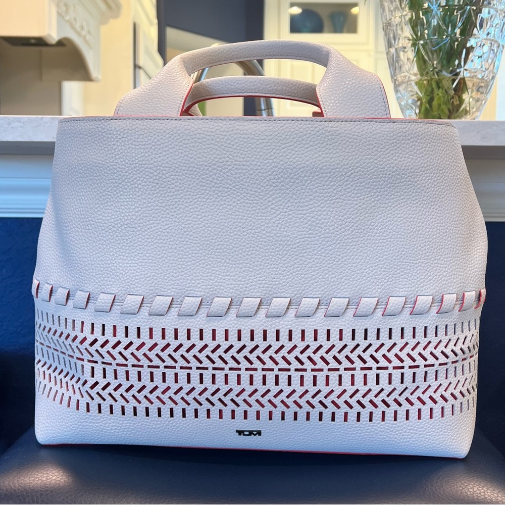 Tumi NWOT Elegant White and Red Tote Bag - Picture 2 of 5